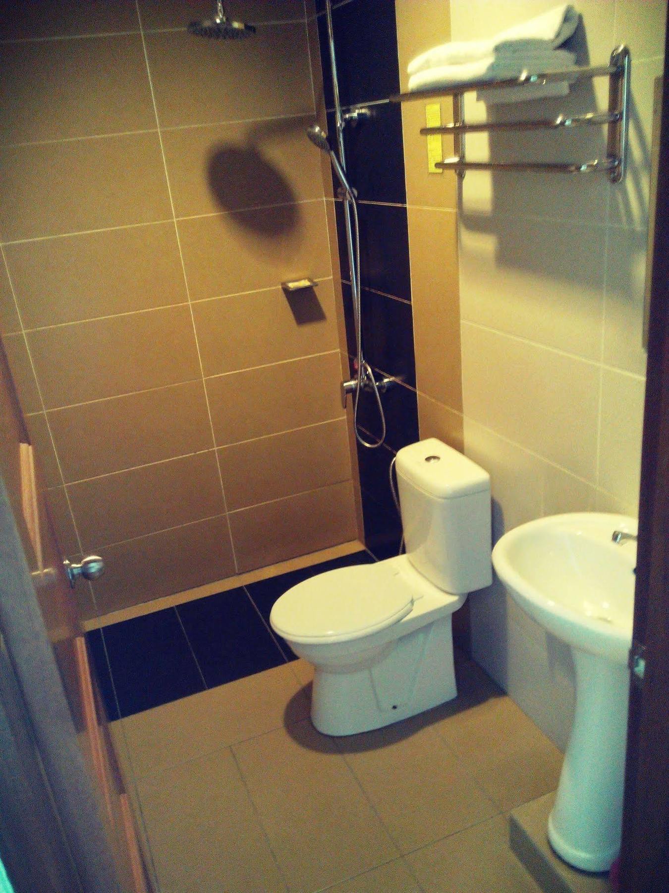 Chicwan Inn Bintulu Esterno foto